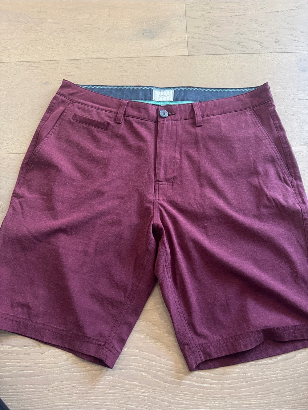 7 Diamonds Men's Burgundy Flat-Front Chino Shorts